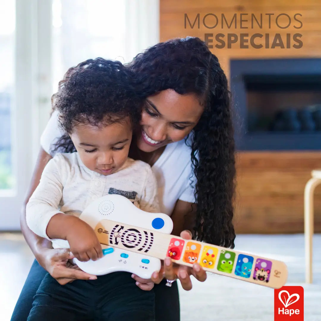 Guitarra Infantil Brinquedo Musical Educativo de Madeira com Magic Touch â Hape Baby Einstein