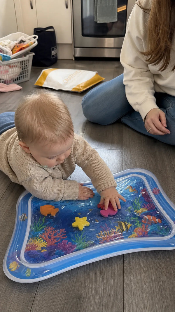Foto de cliente: bebe com Tapete de Água Interativo para Bebês