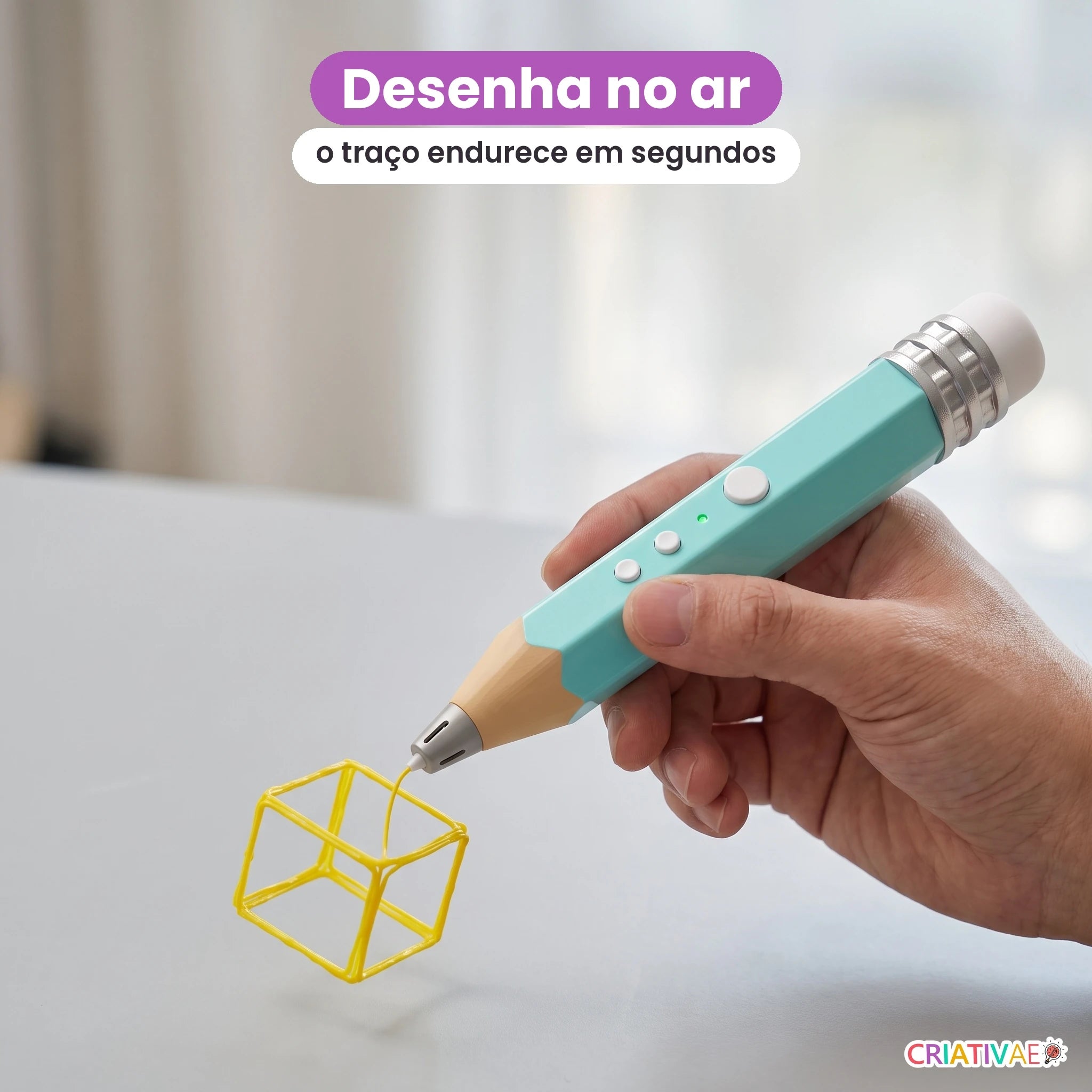Caneta 3D Air Pen desenhando um cubo suspenso no ar com filamento amarelo
