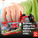Trenzinho Infantil de Madeira com Luzes e Design Alemão Premium – Hape