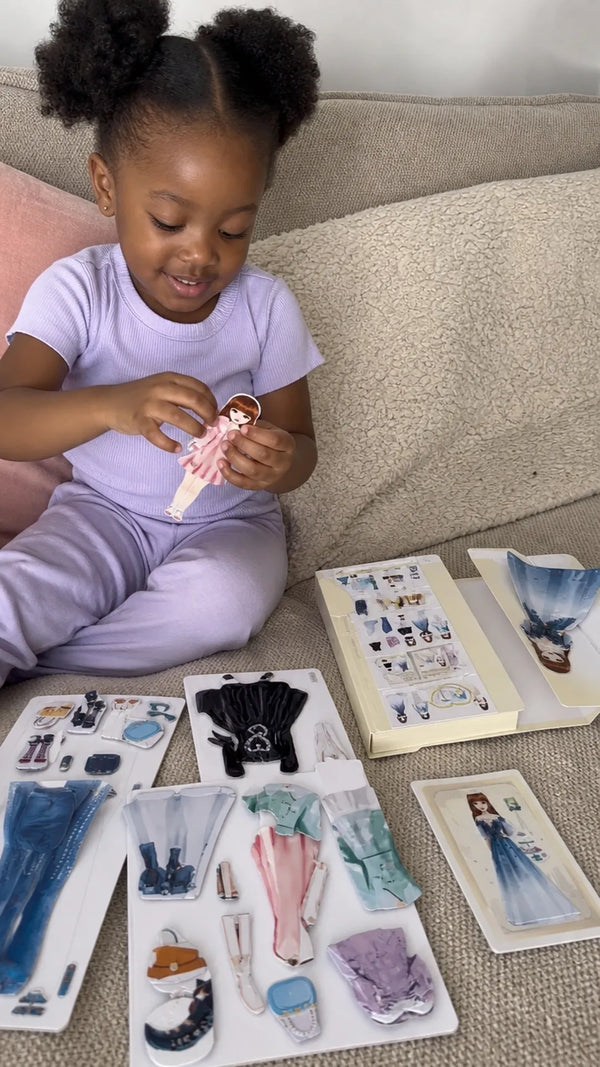 Foto de cliente: crianca com Styldoll em casa