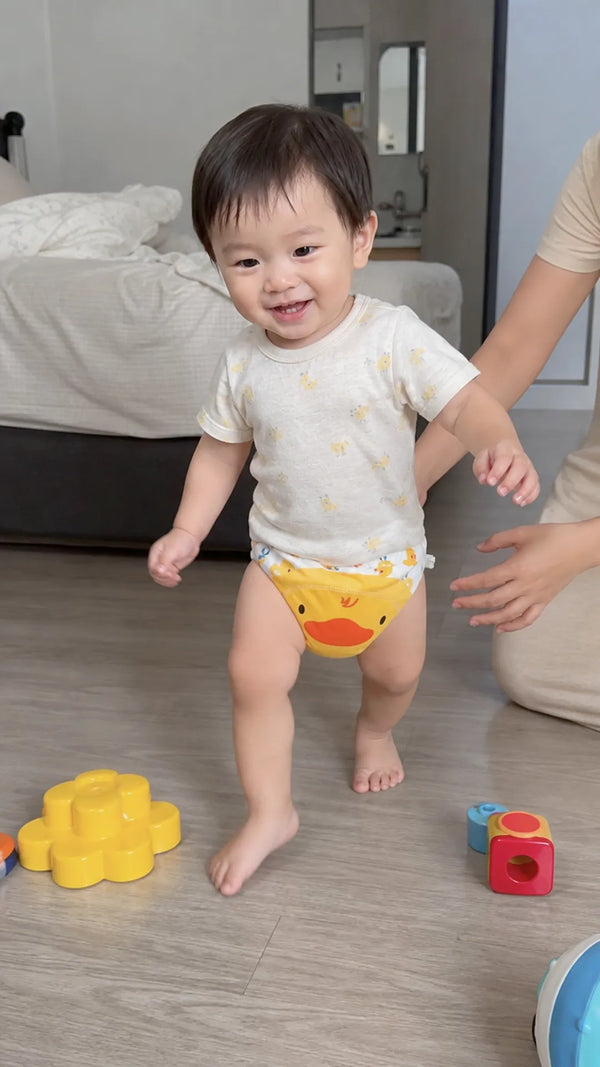 Foto de cliente: bebe com Kit 3 Fraldas para Desfralde Confort Cute Baby Premium